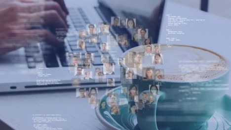 hombre escribiendo en su computadora portátil rodeado de códigos y comunidad de personas