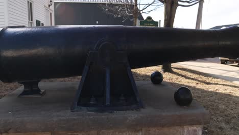 union cannon from the civil war.