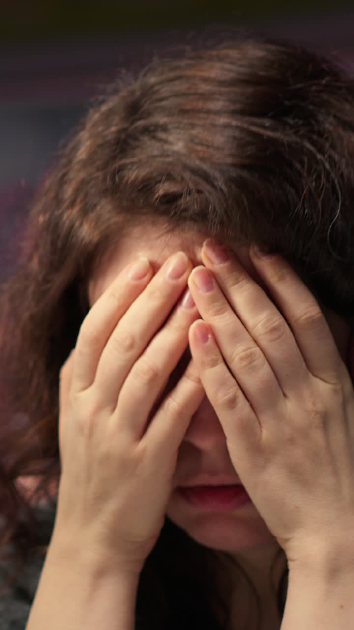 Vertical Video Stock market expert being worried and disappointed with the stock market crash