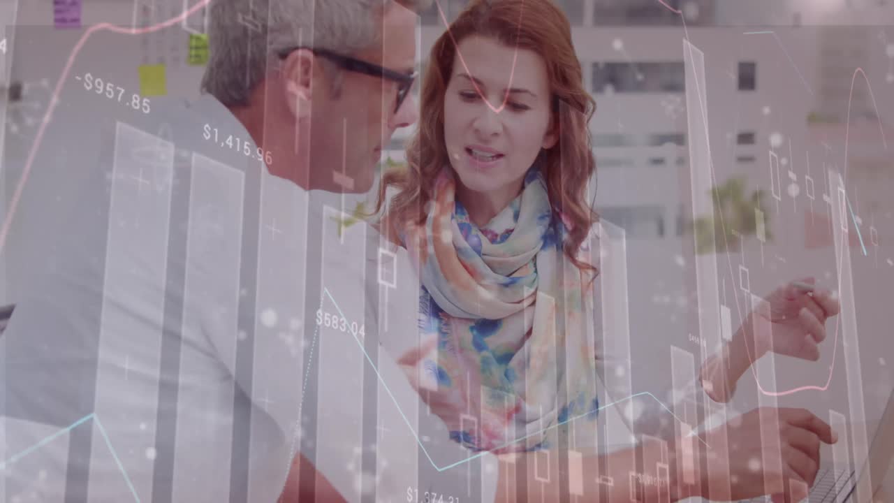 анимация статистики и обработки данных над деловыми людьми на встрече