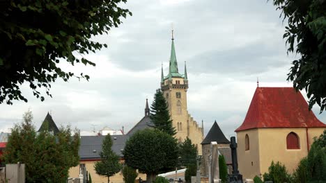 Die-Stadt-Polička,-Die-Kirche-St