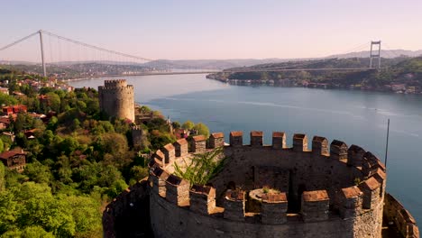 el puente fatih sultan mehmet, el segundo puente desde el bósforo de estambul a turquía.