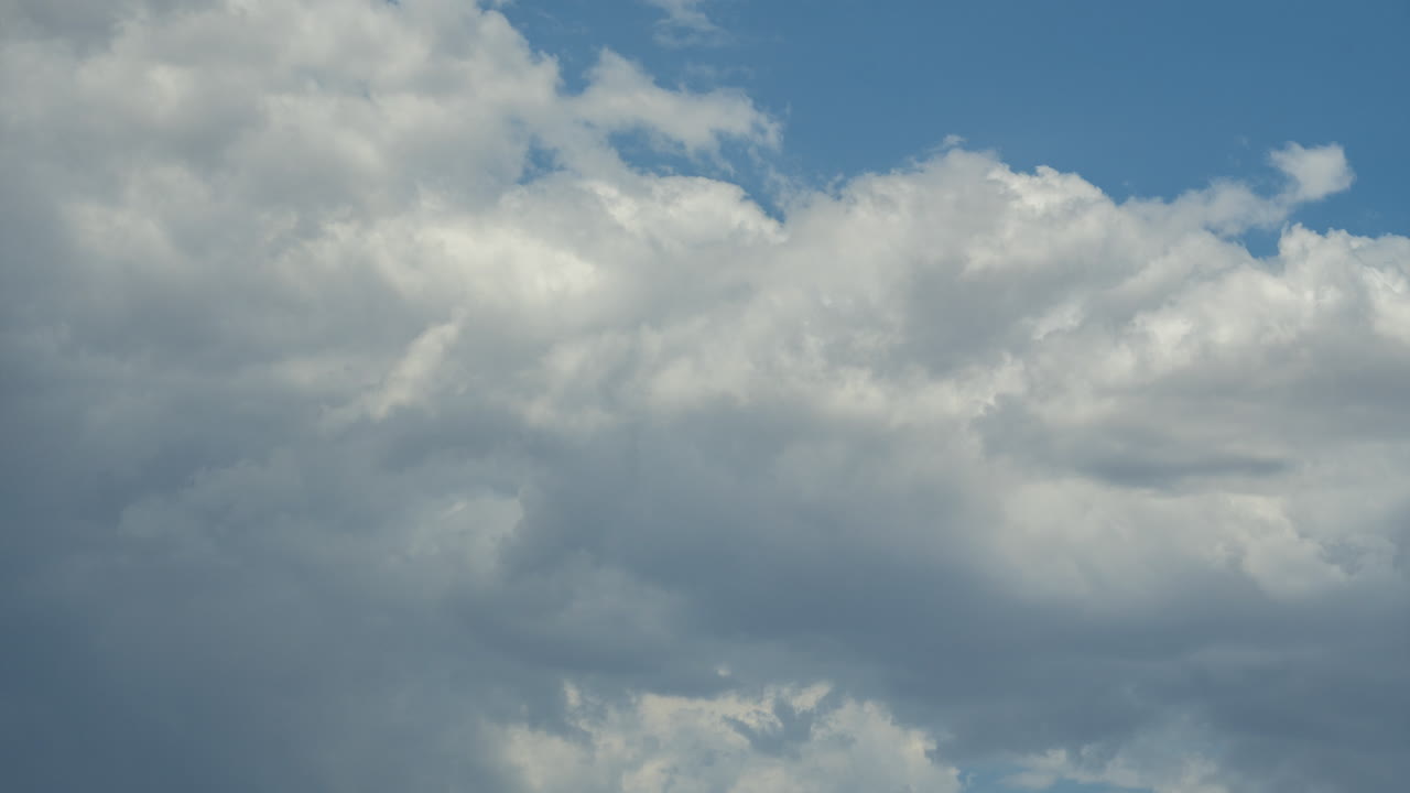 Dynamic and dramtic cloudscape is featured in this sky time lapse