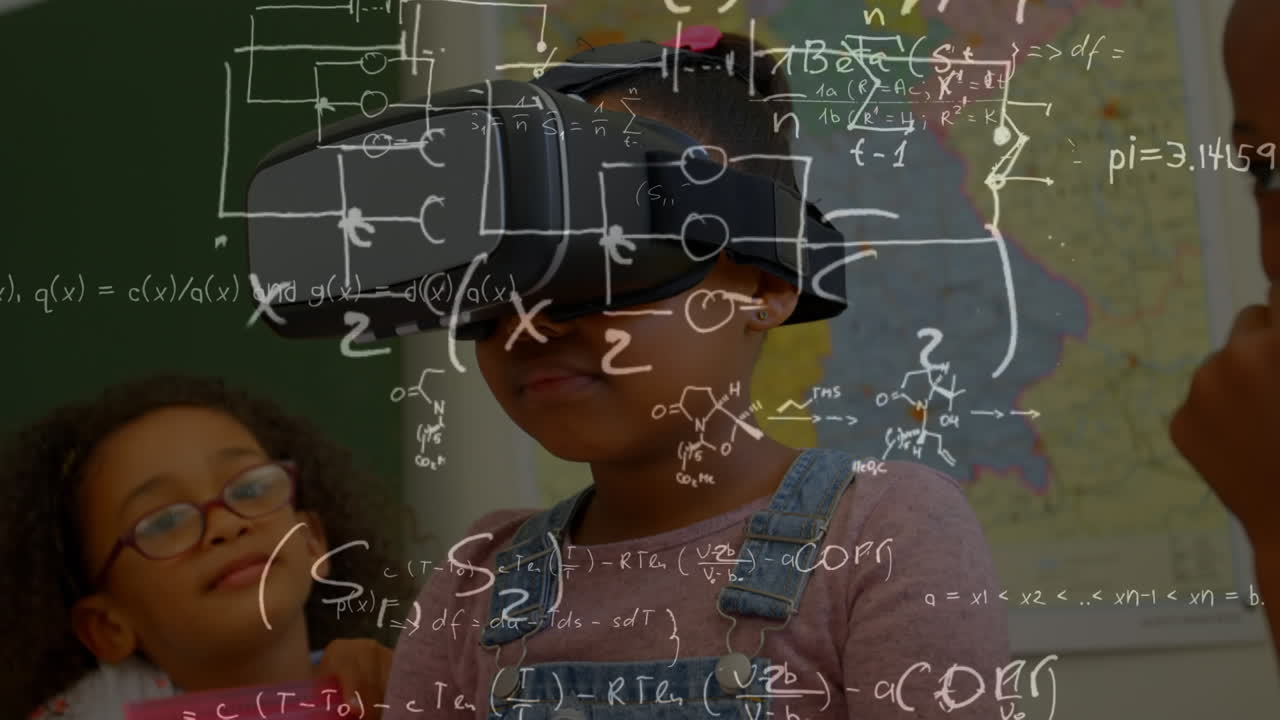 animación de fórmulas matemáticas sobre una colegiala afroamericana con auriculares vr