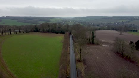 Drohnenaufnahmen-Zeigen-Eine-Aufnahme-Der-Landschaft-Von-Kent