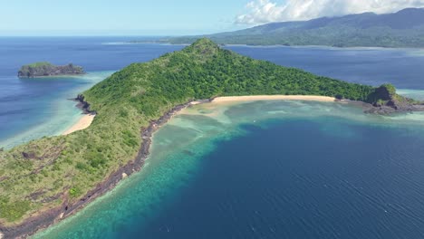 comoros - moheli - ouenefou - backward view to the opposite side of the island