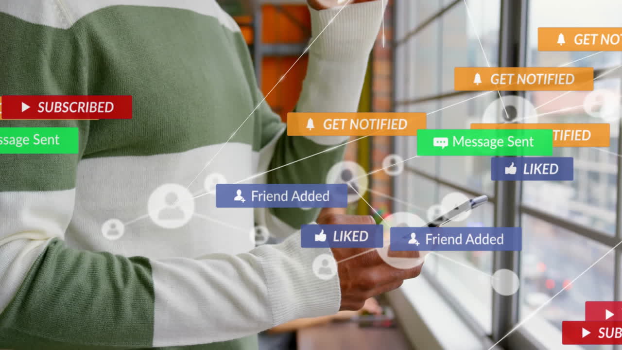Animasjon av en person som holder smarttelefon og mottar varsler og meldinger i et digitalt grensesnitt