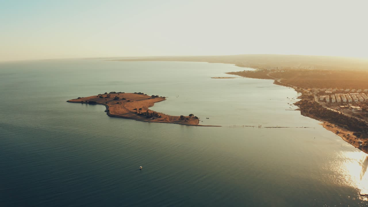Didim Akbuk Turchia al tramonto, riprese aeree 4K con drone