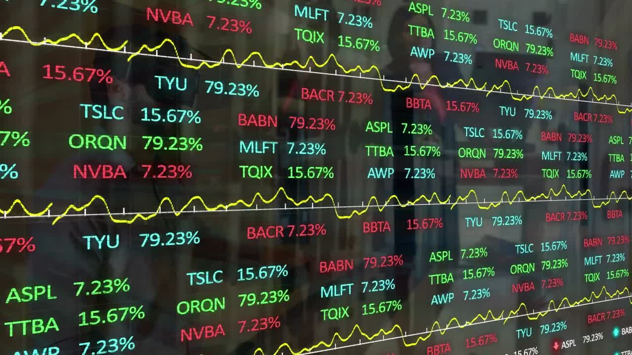 Animazione dell’elaborazione dati su diversi professionisti