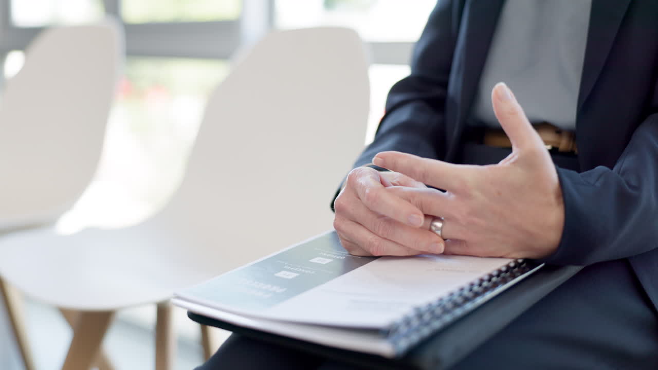 손, 불안과 사업가와의 인터뷰