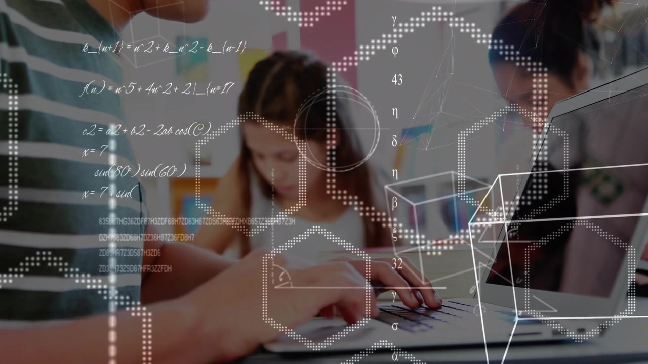 Animation von mathematischen Gleichungen über diversen Studenten, die Laptops benutzen.