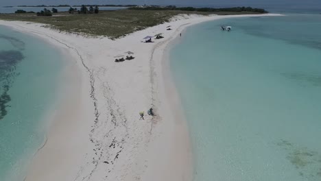 las rocas, el mar caribe