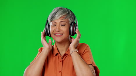 Music,-green-screen-and-elderly-woman