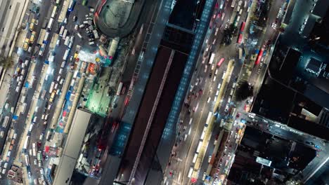 Hyper-Lapse-Of-Green-Indians-Night-In-Mexico-City-During-Traffic