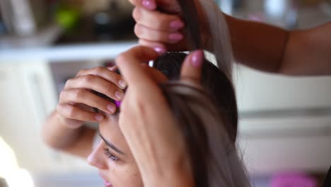 el cabello de un niño.