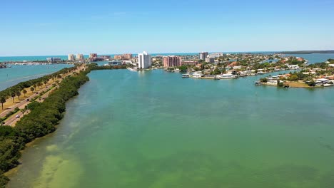 Drohnenansicht-Des-Gebiets-Von-Clearwater-Beach-In-Florida