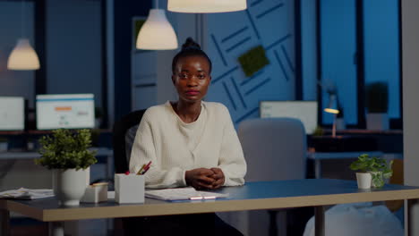 Black-manager-woman-listening-partner-during-video-conference