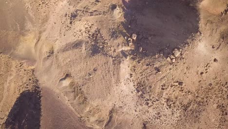 paisaje de fantasía: toma de arriba hacia abajo del cráter mitzpe ramon 01