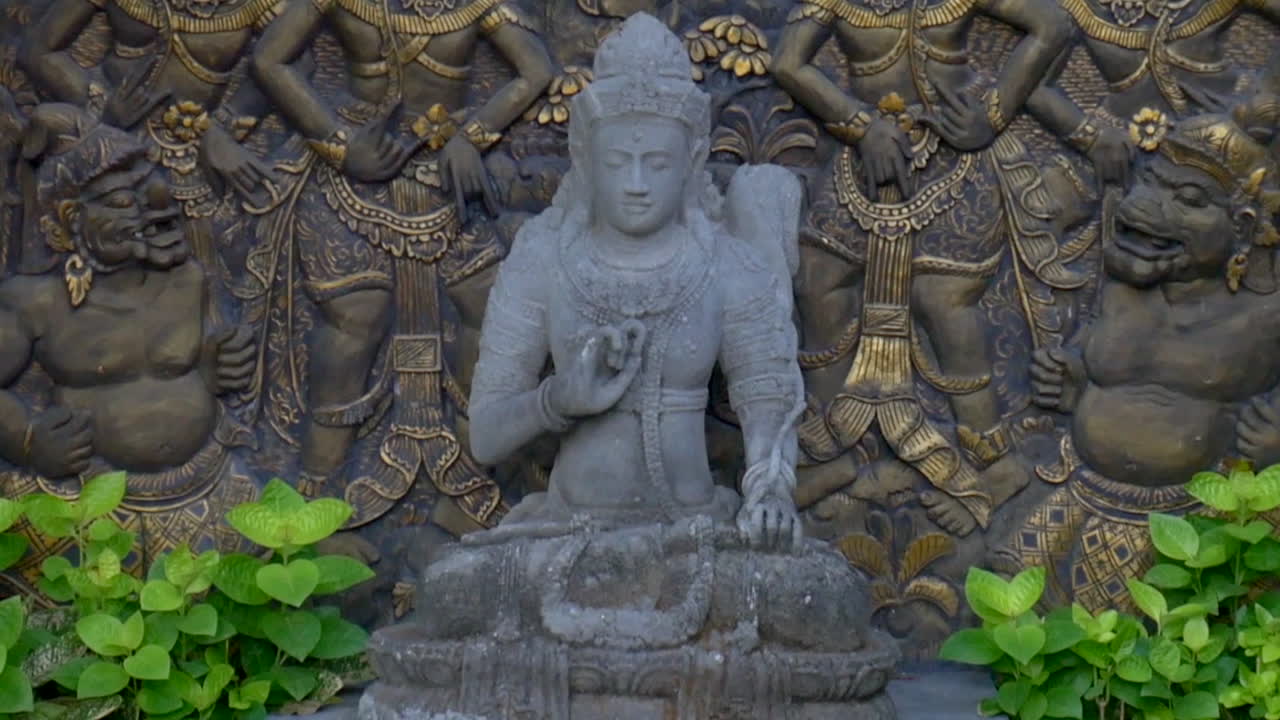 Hindu deity statue in deep meditation