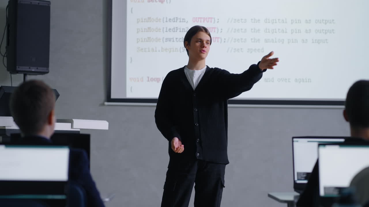 코딩 튜토리얼을 소개하는 십대