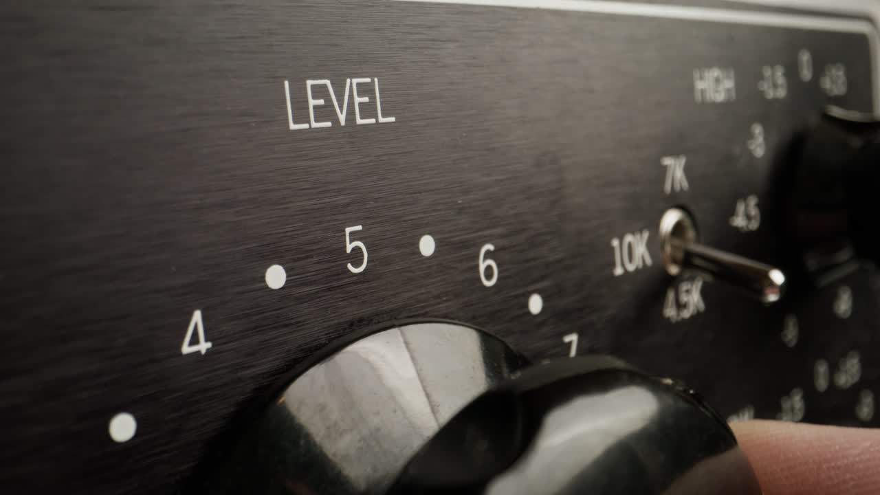 오디오 장비 컨트롤 패널의 클로즈업