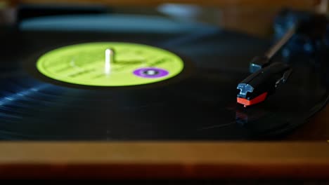 Modern-Gramophone-playing-a-record,-close-up