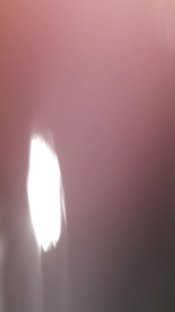 Fundo Abstrato com Vazamentos de Luz e Gradiente Rosa Suave
