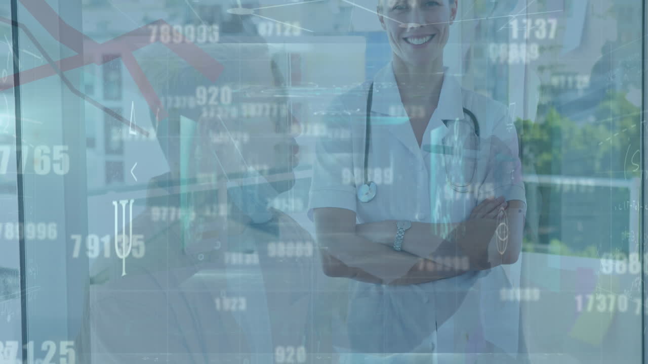 animación del procesamiento de datos estadísticos sobre una doctora caucásica sonriendo en el hospital.