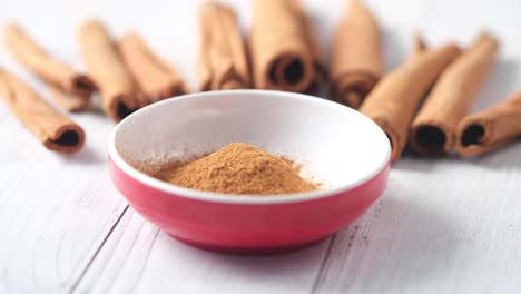 cinnamon sticks and powder