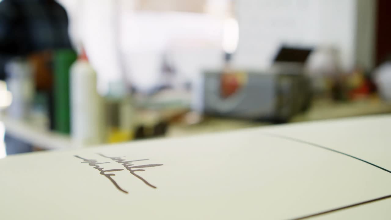 워크 ⁇  4k에서 디자인 된 종이