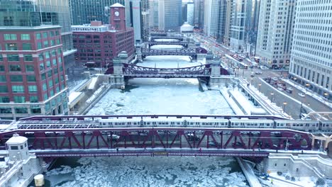 Aerial-footage-of-Frozen-Chicago-River-during-2019-Polar-Vortex