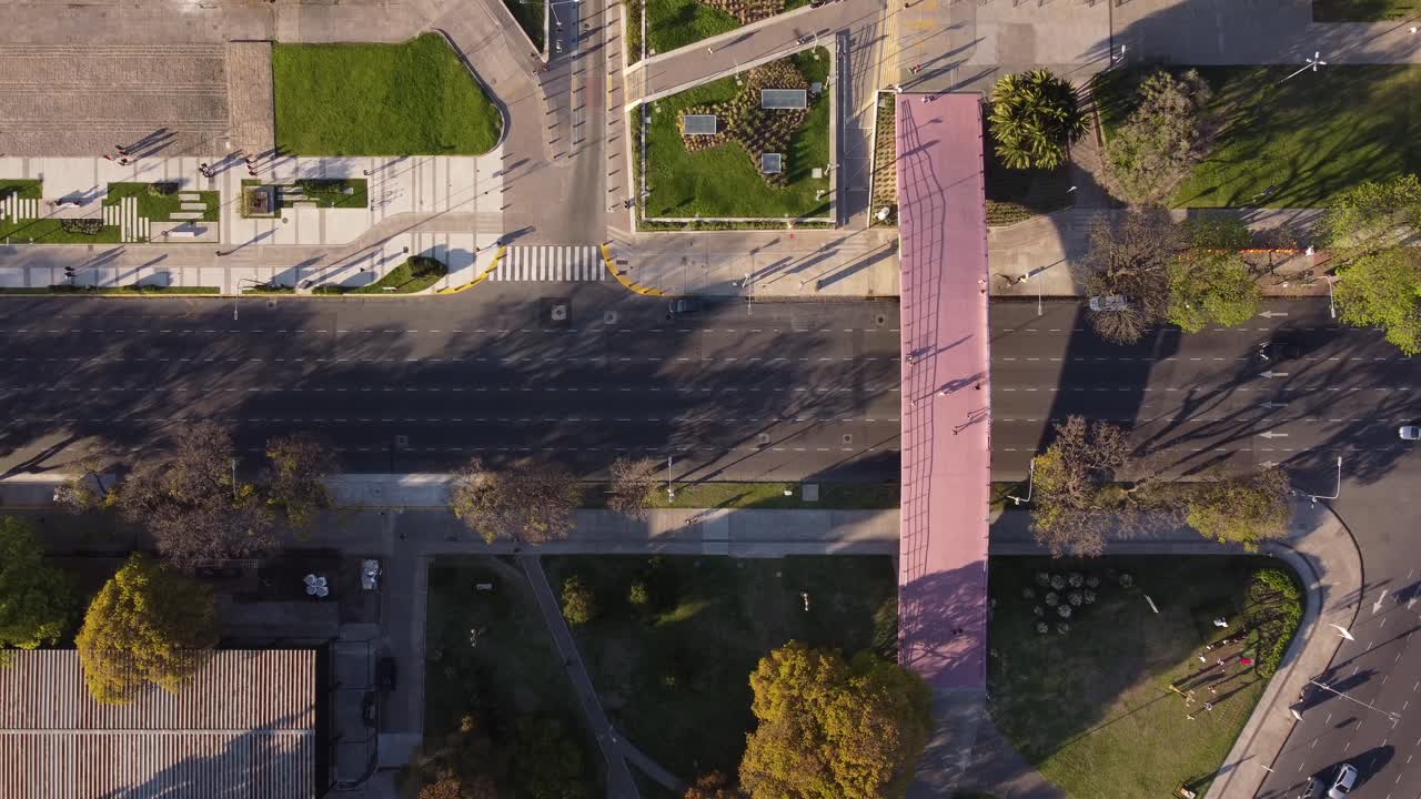 Ponte della Facoltà di Giurisprudenza e Viale Figueroa Alcorta a Buenos Aires