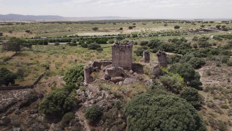 Aerial:-Castillo-de-Mayoralgo's-beauty,-hidden-gem-in-Spain's-countryside