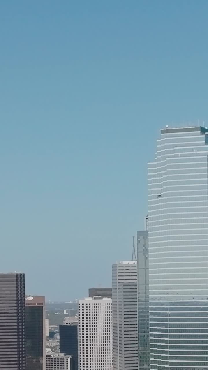 Vista aerea dello skyline del centro di Dallas in una giornata limpida