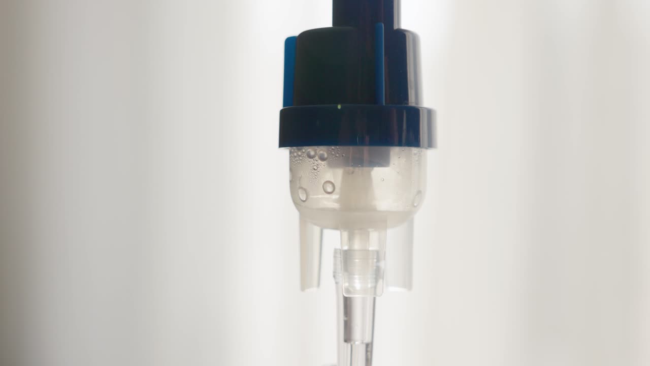 небулизатор медицинского раствора для лечения - близко