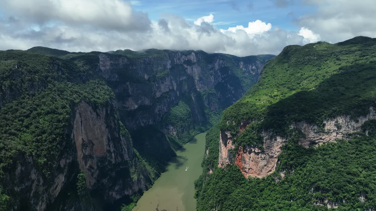 수미데로 캐년 n 써니 치아파스, 멕시코 - 조감도에 있는 그리잘바 강 유람선