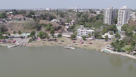 vista del parque fray andrés de olmos en tampico
