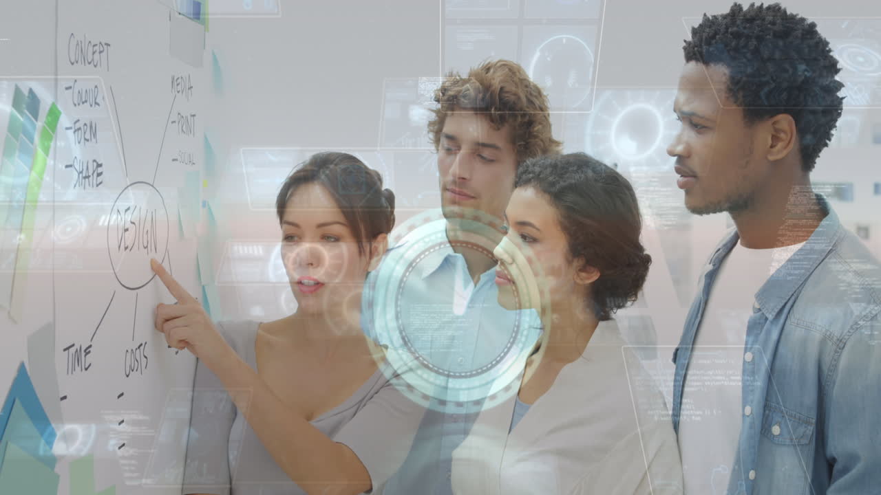 animación del procesamiento de datos sobre diversas personas de negocios tomando notas