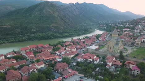 mtskheta é uma cidade na província de mtskheta-mtianeti da geórgia