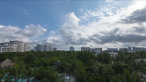 Timelapse-of-Acapulco-Diamante,-from-the-midday-to-the-night