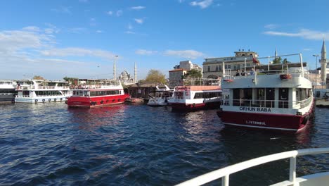 istanbul boats on the river with mosque in the background