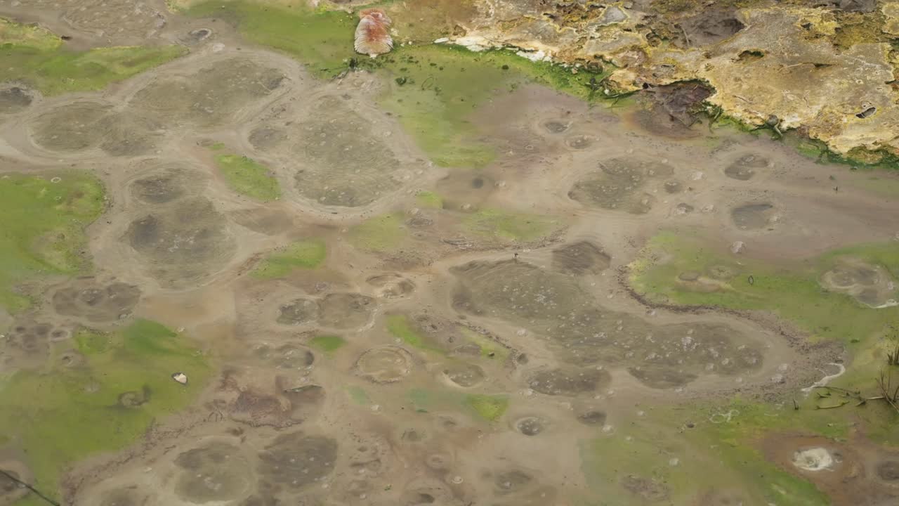 Bubbles in a boiling hot geothermal volcanic mud pool at the Geysers, &amp;quot;Caldeiras of Furnas&amp;quot;, San Miguel Island, Azores