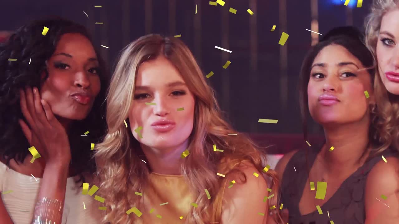 축하하는 친구들의 그룹