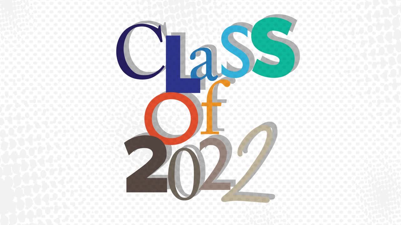 letras macro aleatorias de animación de stop motion con texto de la clase de 2022 al final.