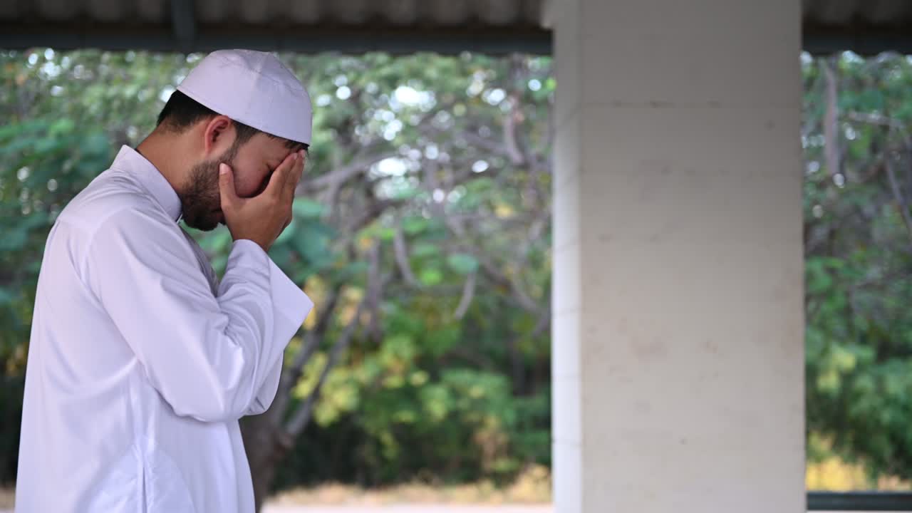 실루 젊은 아시아 무슬림