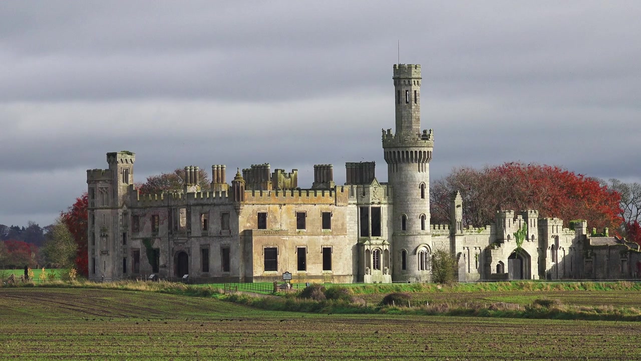 Luoghi iconici dell'Irlanda: Duckett's Grove Carlow al sole del primo mattino d'inverno