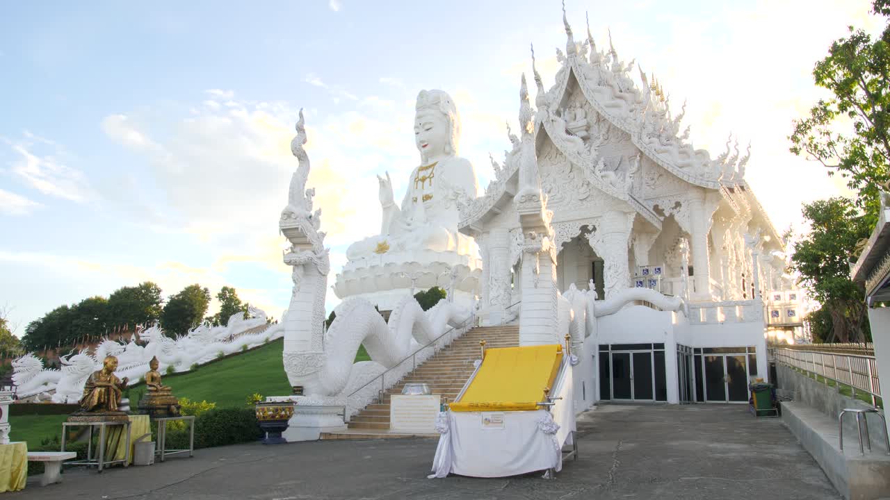 Tempio Wat Huai Pla Kung a Chiang Rai, Thailandia
