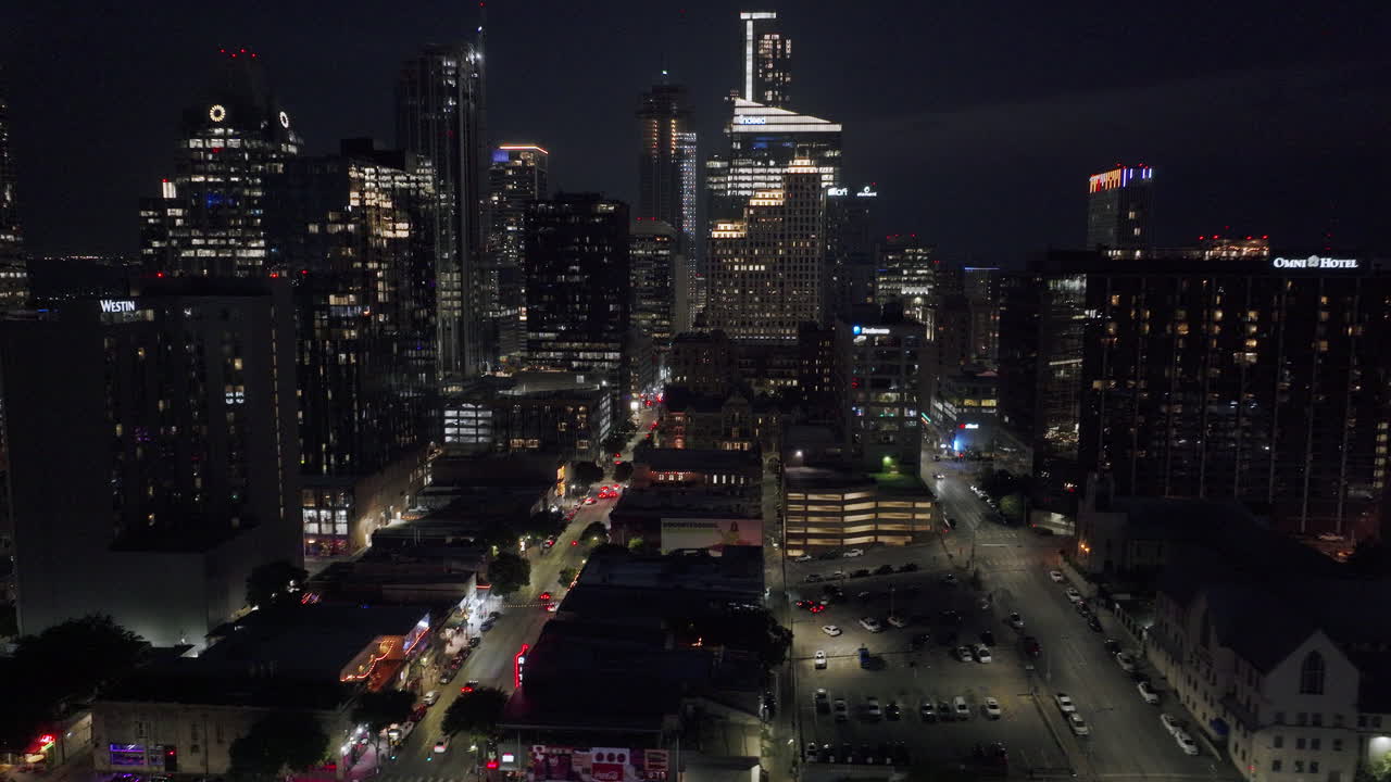 밤 에 도시 의 공중 사진