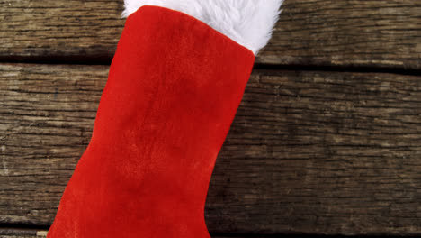 medias de navidad en la mesa de madera 4k