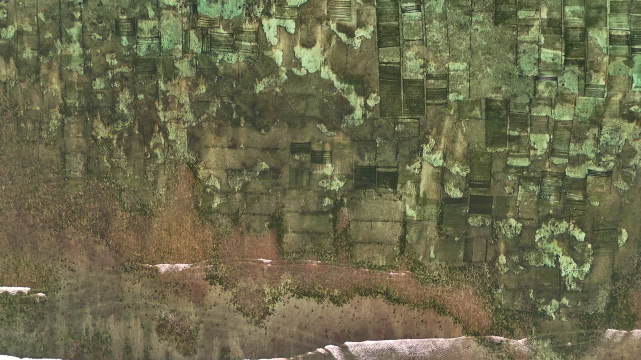 인도네시아 바와 (sumbawa) 에 있는 해조류 농장, 자연적인 색상과 패턴을 보여주는 공중 사진